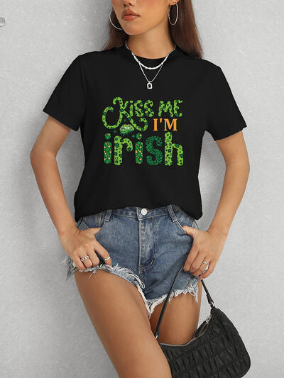 KISS ME I'M IRISH Round Neck T-Shirt St Patrick Day Shirt