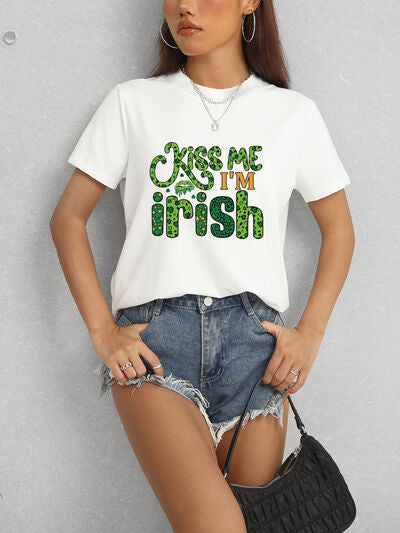 KISS ME I'M IRISH Round Neck T-Shirt St Patrick Day Shirt