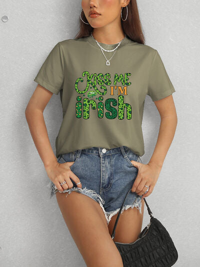 KISS ME I'M IRISH Round Neck T-Shirt St Patrick Day Shirt