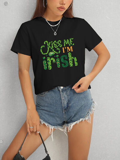 KISS ME I'M IRISH Round Neck T-Shirt St Patrick Day Shirt