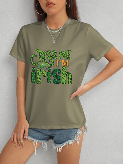 KISS ME I'M IRISH Round Neck T-Shirt St Patrick Day Shirt