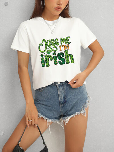 KISS ME I'M IRISH Round Neck T-Shirt St Patrick Day Shirt